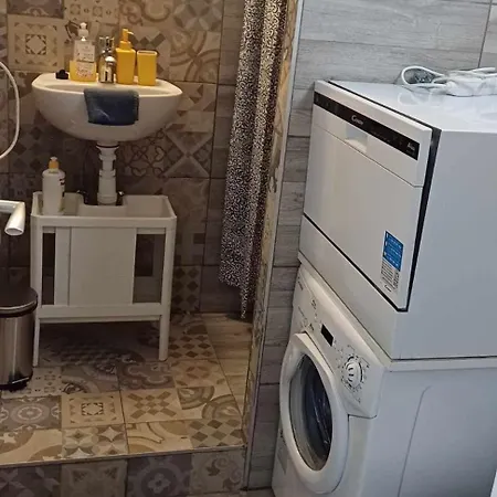 Aranyhid מלון דירות 3*